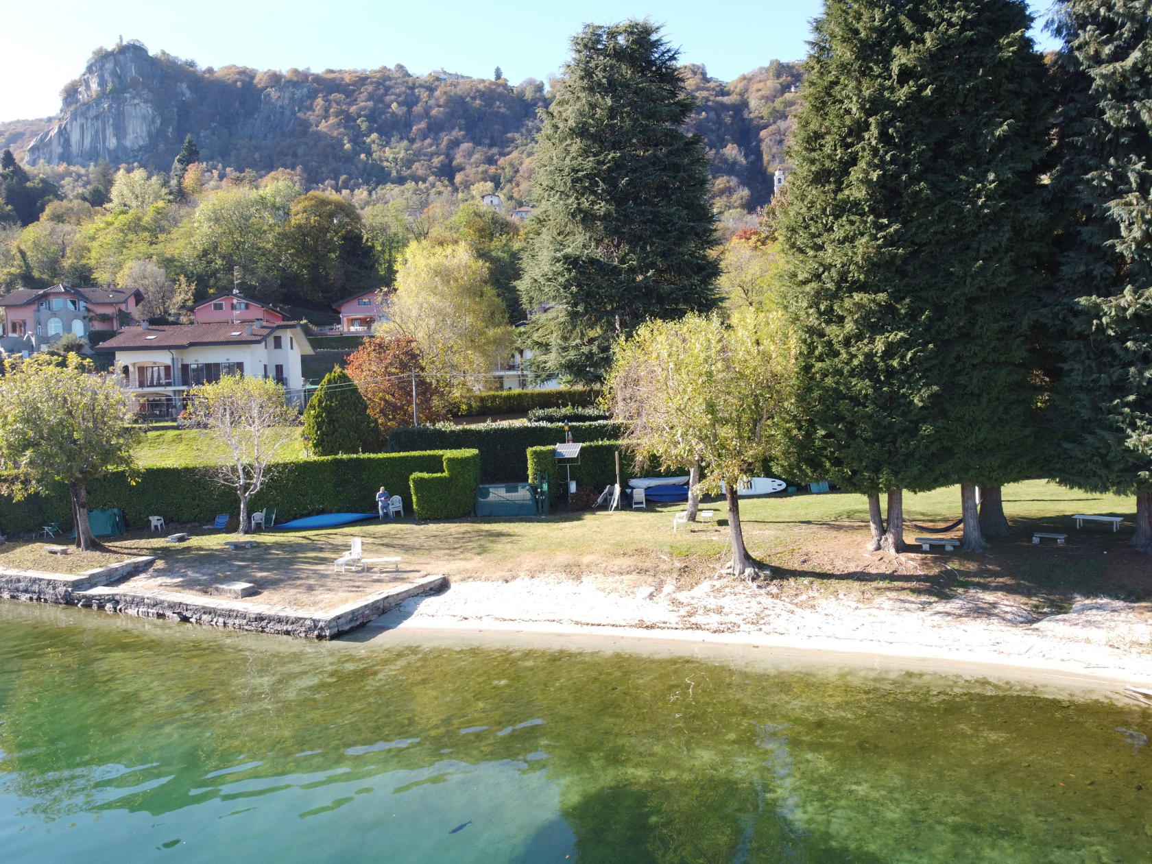 9 - Pella, Bellissimo Appartamento vista lago e spiaggia privata Pella